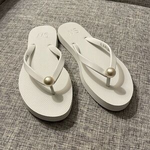 Stuart Weitzman Pearl Flip Flops
